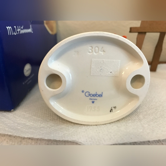 Vintage goebel Hummel artist with easel 2 piece set 304 1955 rare - Picture 4 of 17